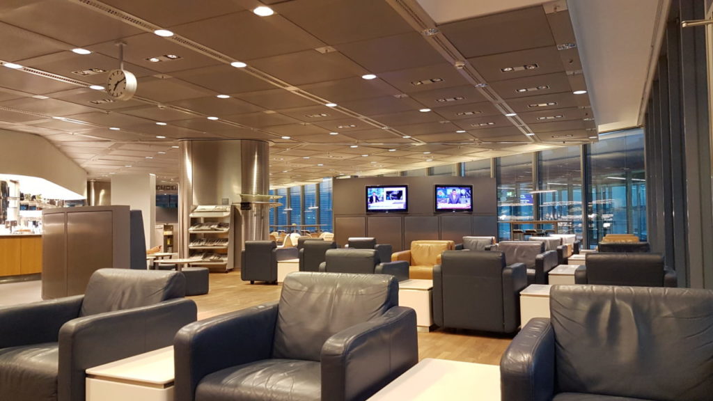 Condor Business Lounge Frankfurt Terminal 1 www.passportandpalmtree.com