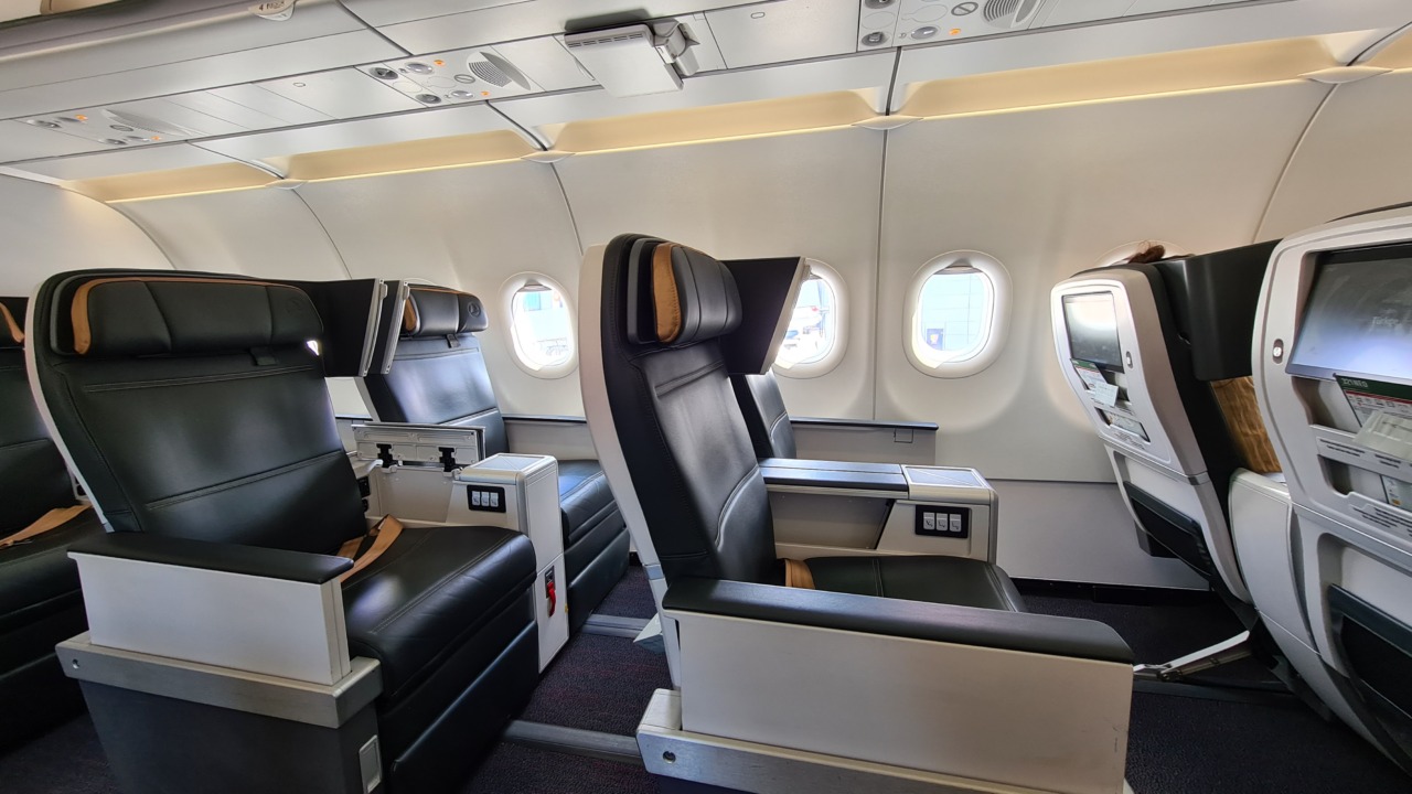 Turkish Airlines business class cabin
